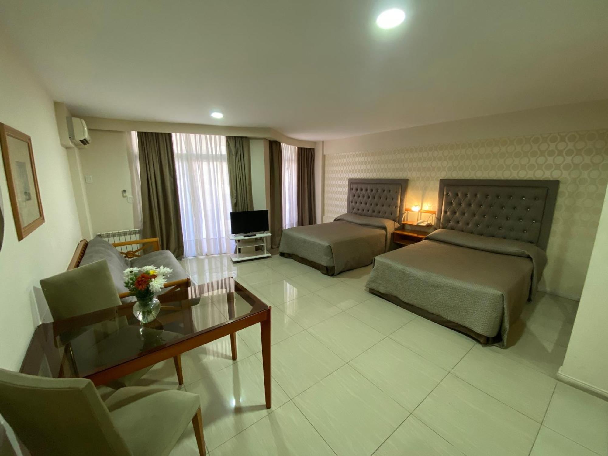 Hotel Howard Johnson רוסאריו מראה חיצוני תמונה