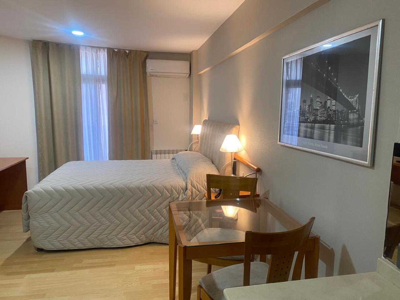 Hotel Howard Johnson רוסאריו מראה חיצוני תמונה