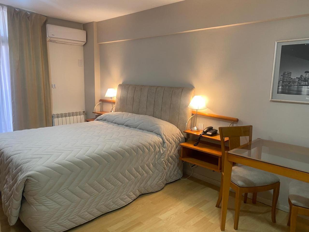 Hotel Howard Johnson רוסאריו מראה חיצוני תמונה