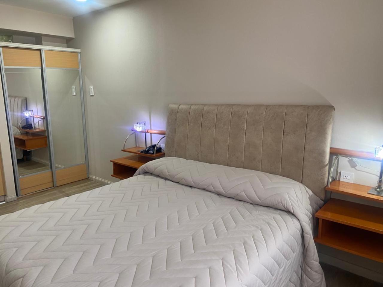 Hotel Howard Johnson רוסאריו מראה חיצוני תמונה