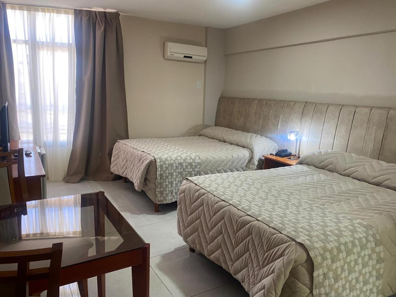 Hotel Howard Johnson רוסאריו מראה חיצוני תמונה
