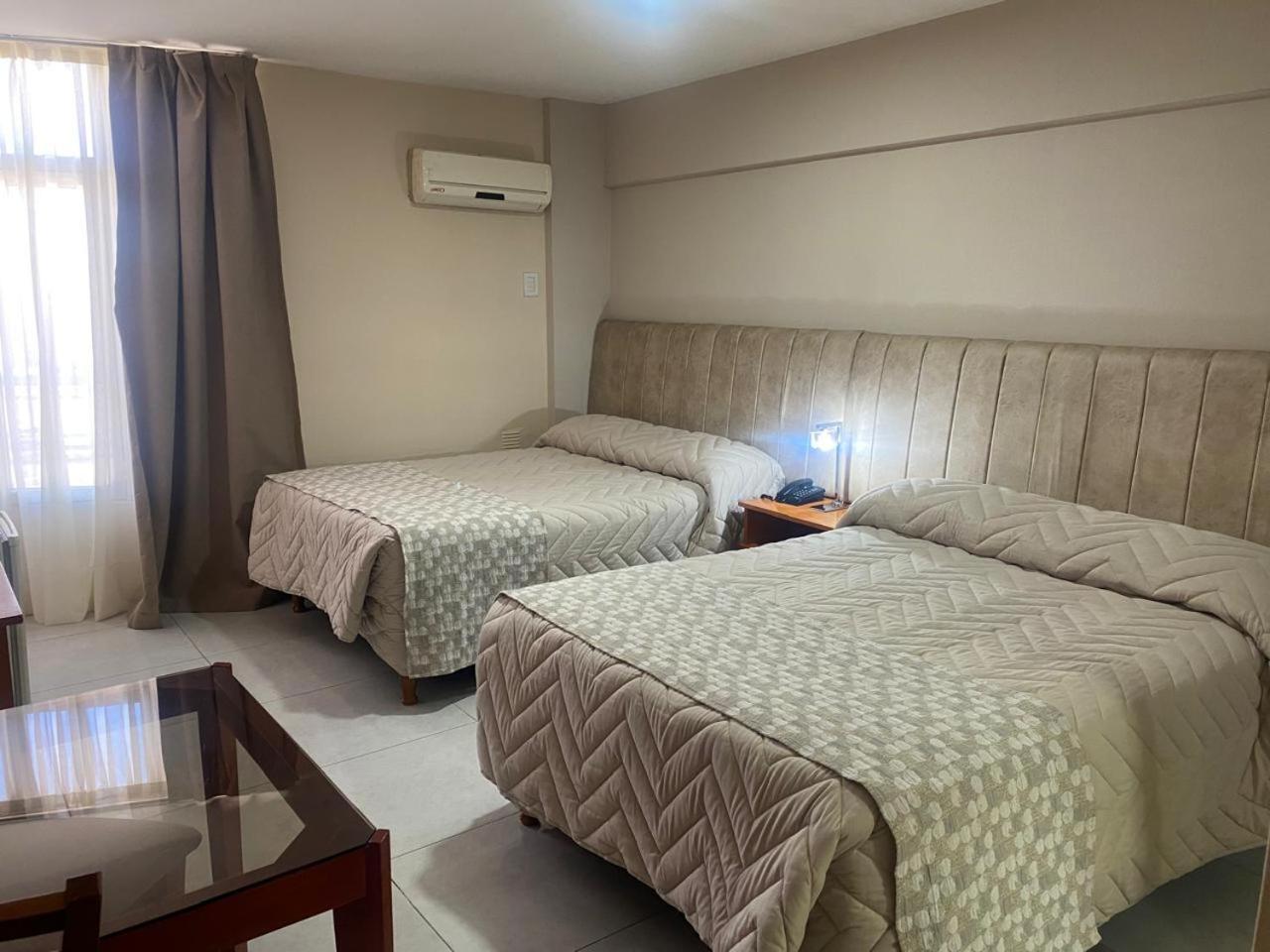 Hotel Howard Johnson רוסאריו מראה חיצוני תמונה
